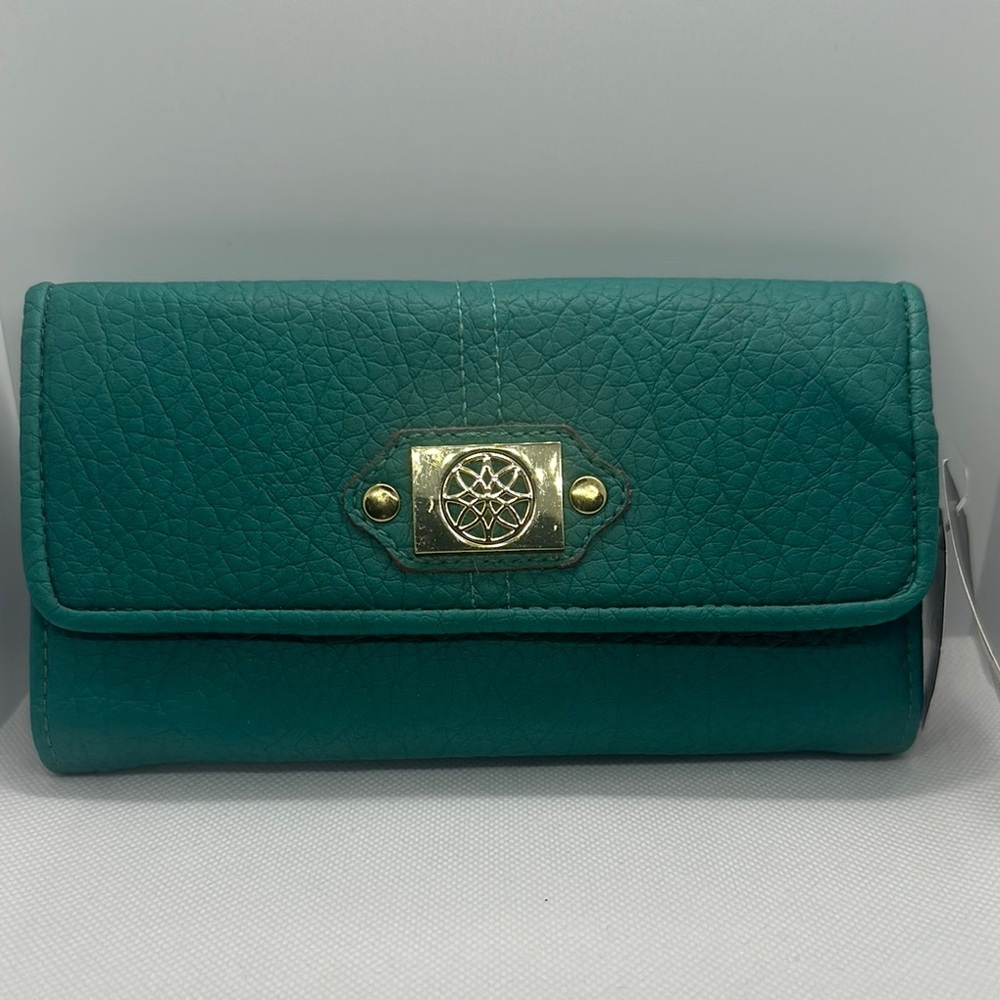 NWT George Leather Wallet Designer available colors :Green and Teal